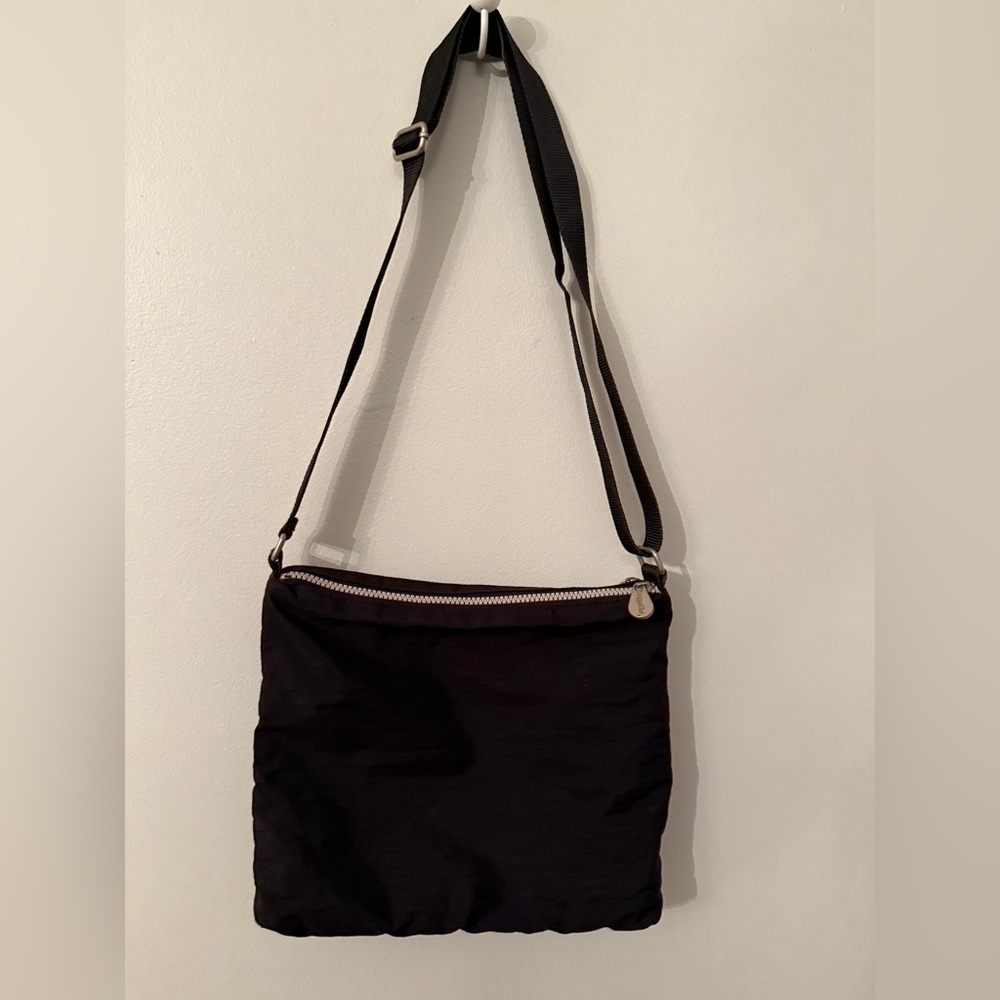 Baggallini Bag Black Nylon Crossbody Bag Triple Zip Travel Purse - Picture 6 of 8